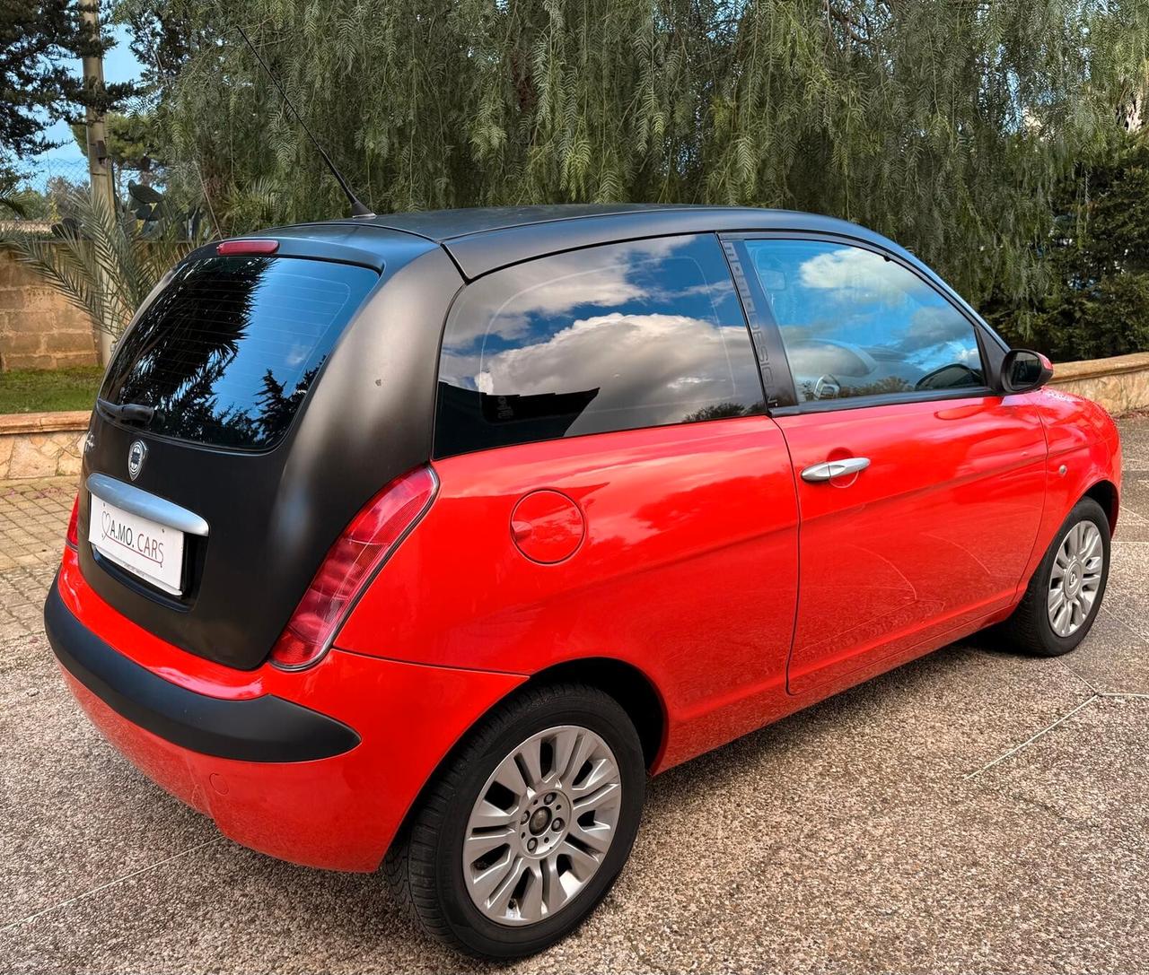 Lancia Ypsilon 1.2 Momo Design COME NUOVA IN BLACK FRIDAY