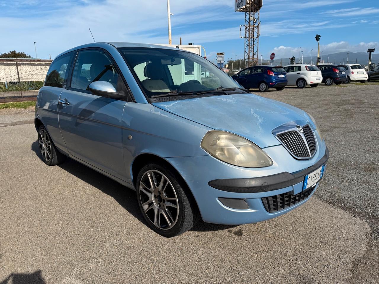 LANCIA Ypsilon 1.2 Benzina NEOPATENTATI