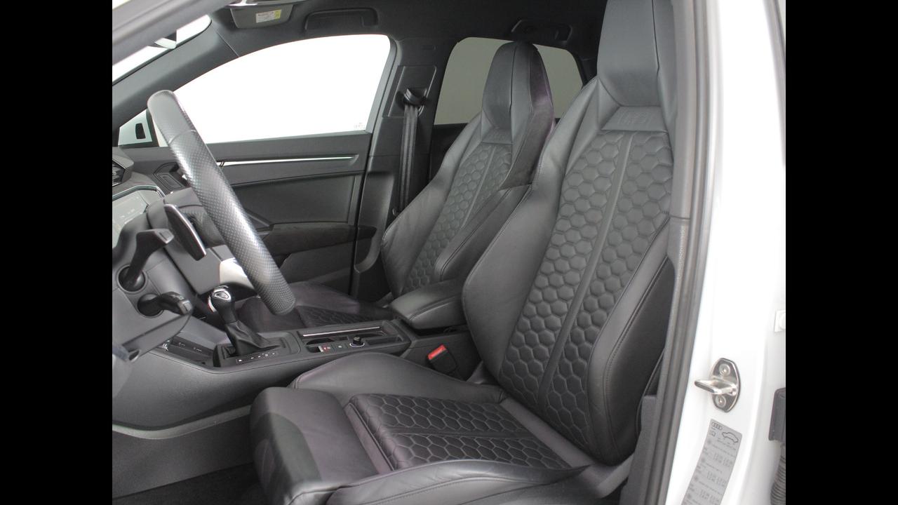 AUDI Q3 2019 Sportback - Q3 Sportback RS 2.5 quattro s-tronic