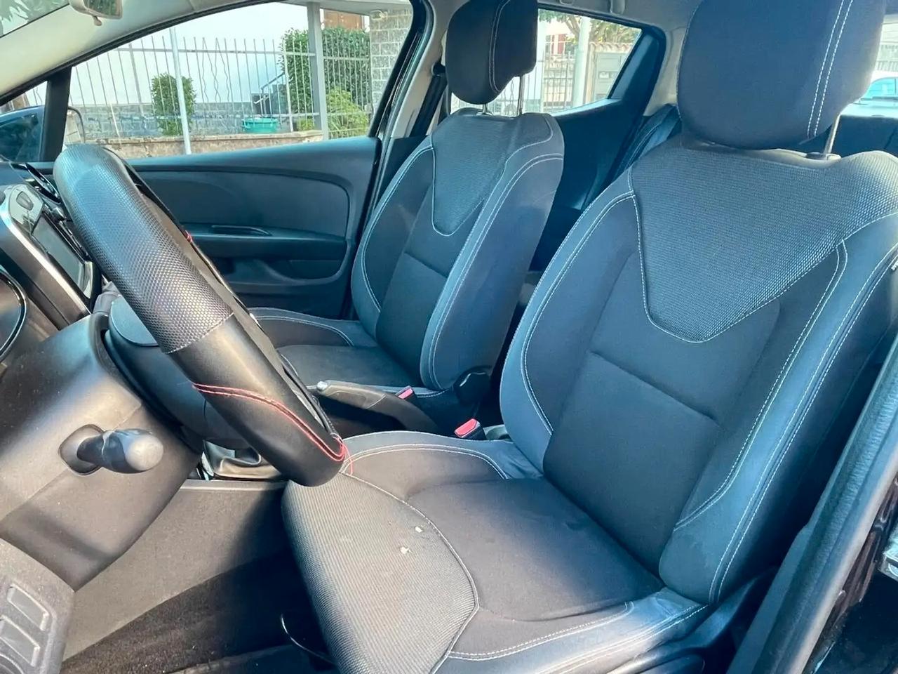 Renault Clio 1.2 75 CV 5 porte