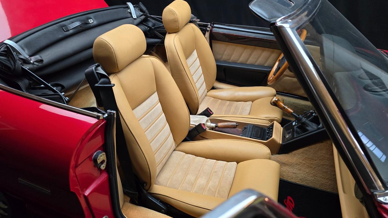 Alfa Romeo Spider 2.0i