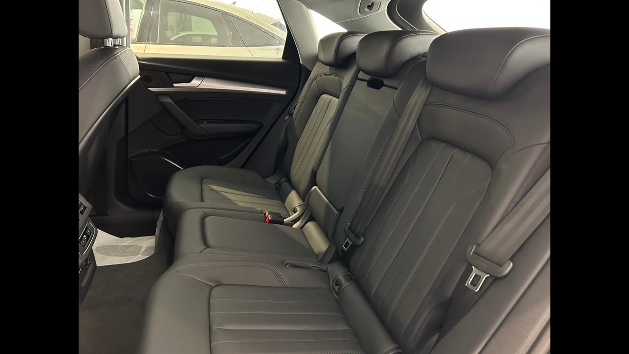 Audi Audi Q5 Sportback Business Advanced 50 TFSI e quattro 220(299) kW(CV) S tronic