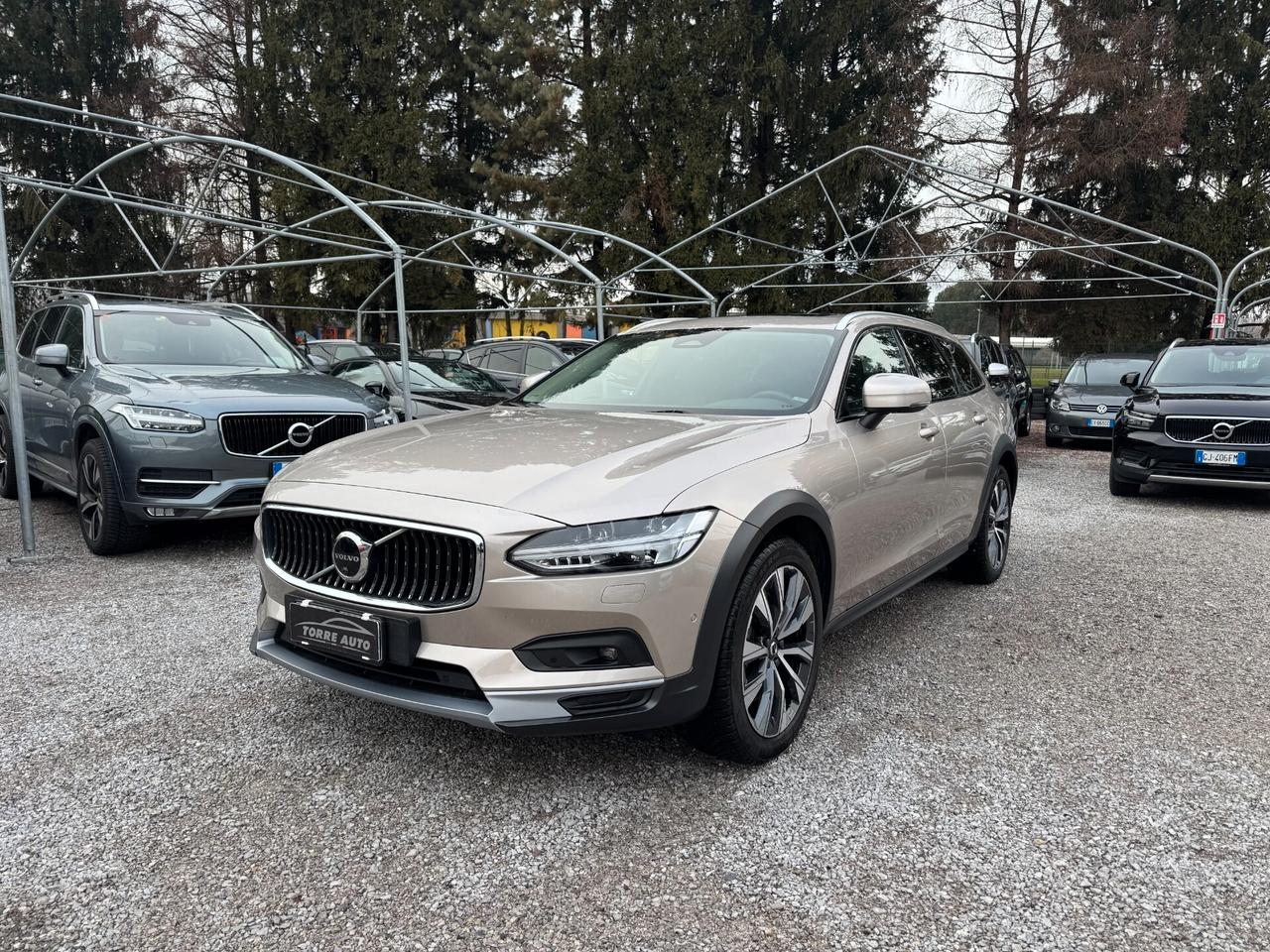 Volvo V90 Cross Country B4 (d) AWD automatico Ultimate