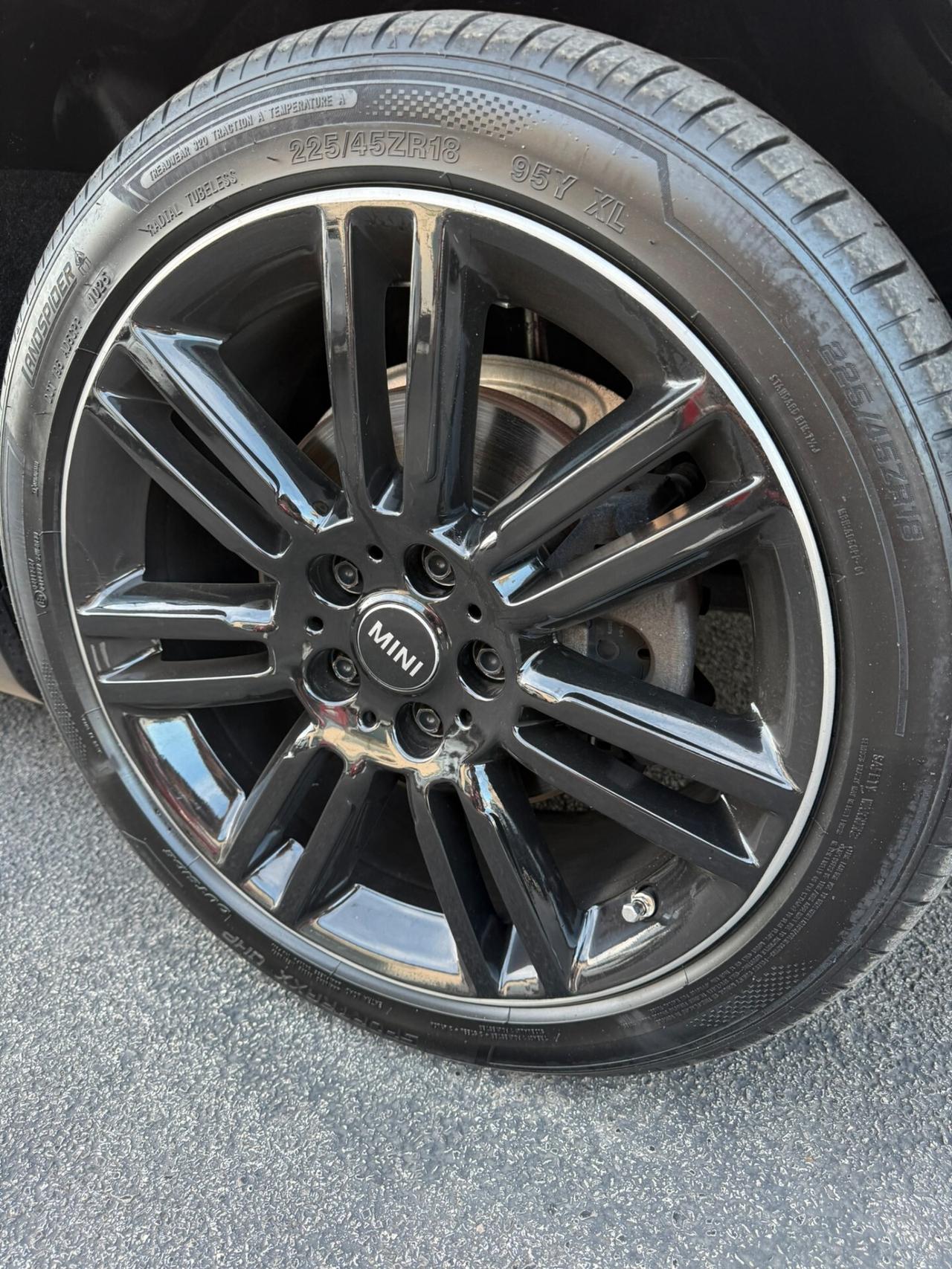 Mini Cooper D Clubman 2.0 Hype 06/2016