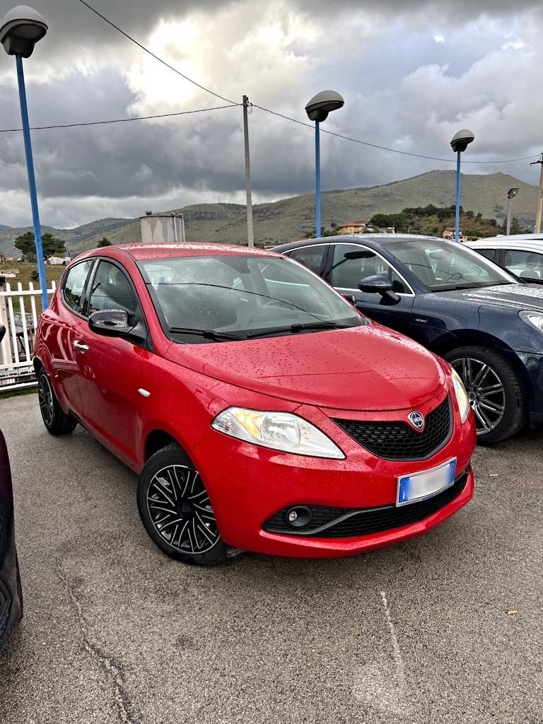 Lancia Ypsilon 1.0 FireFly 70cv 2021