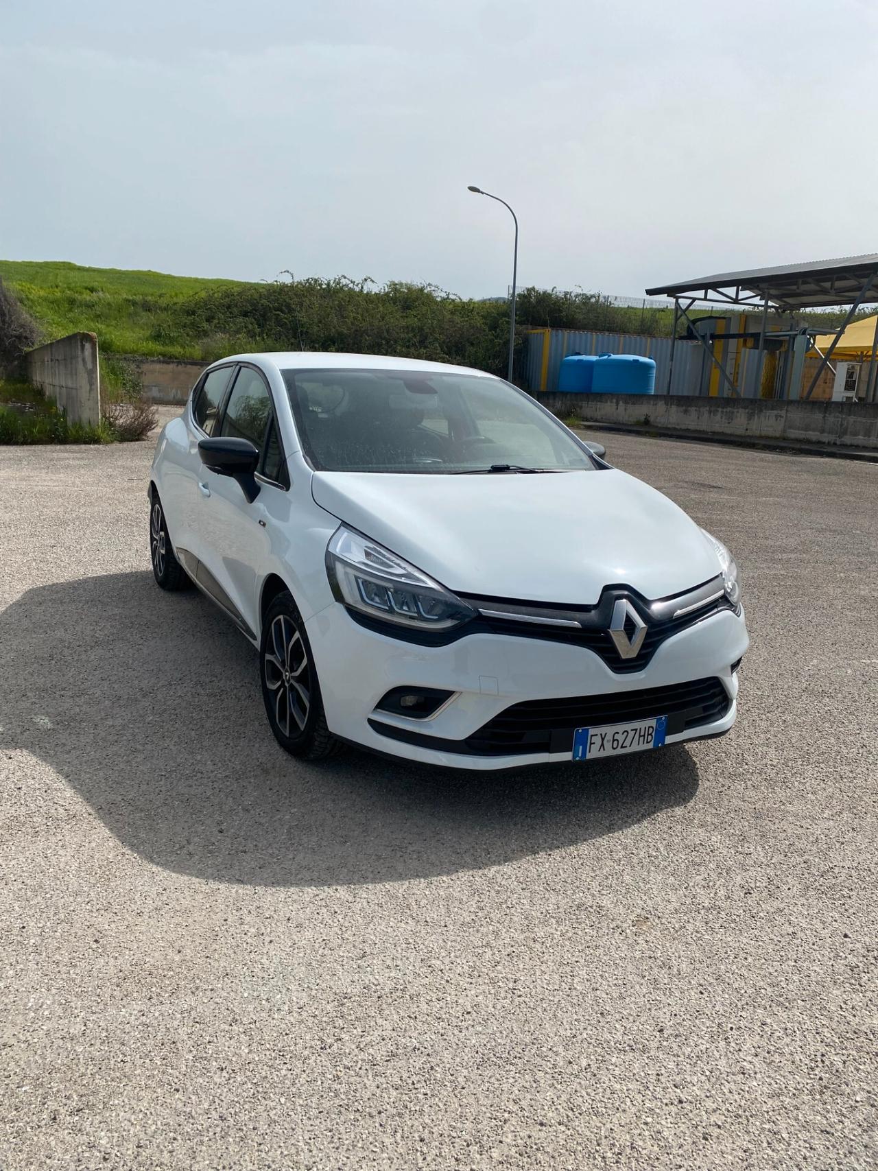 Renault Clio dCi 8V 75 CV 5 porte Moschino Zen