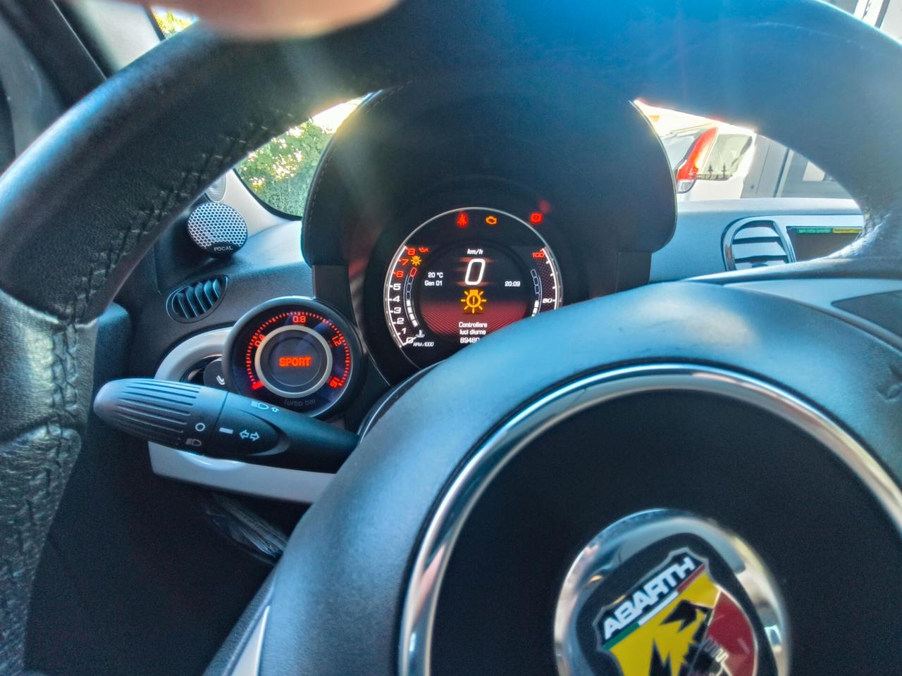 Abarth 500 1.4 Turbo T-Jet Custom