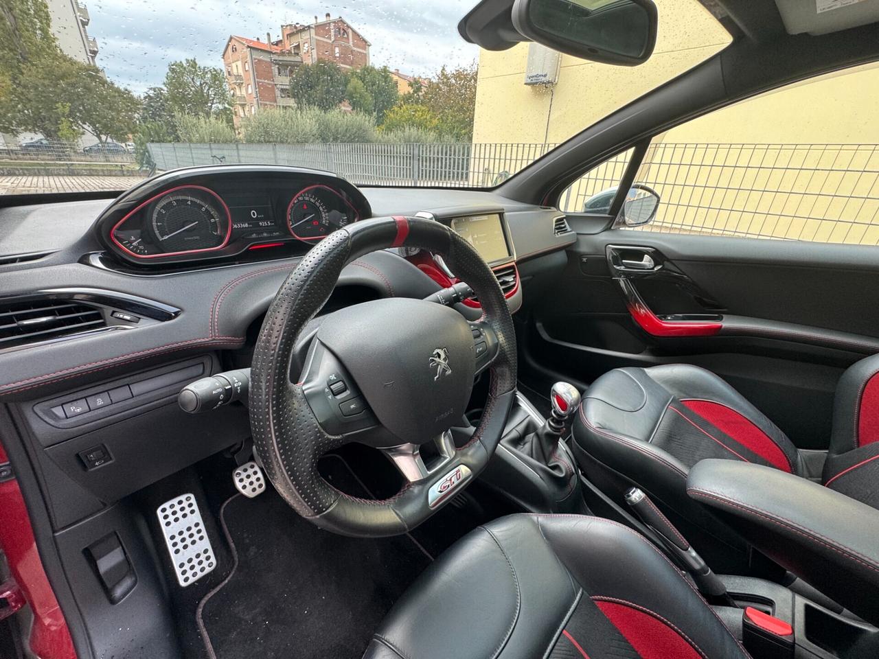 Peugeot 208 1.6 THP 200 CV 3 porte GTi