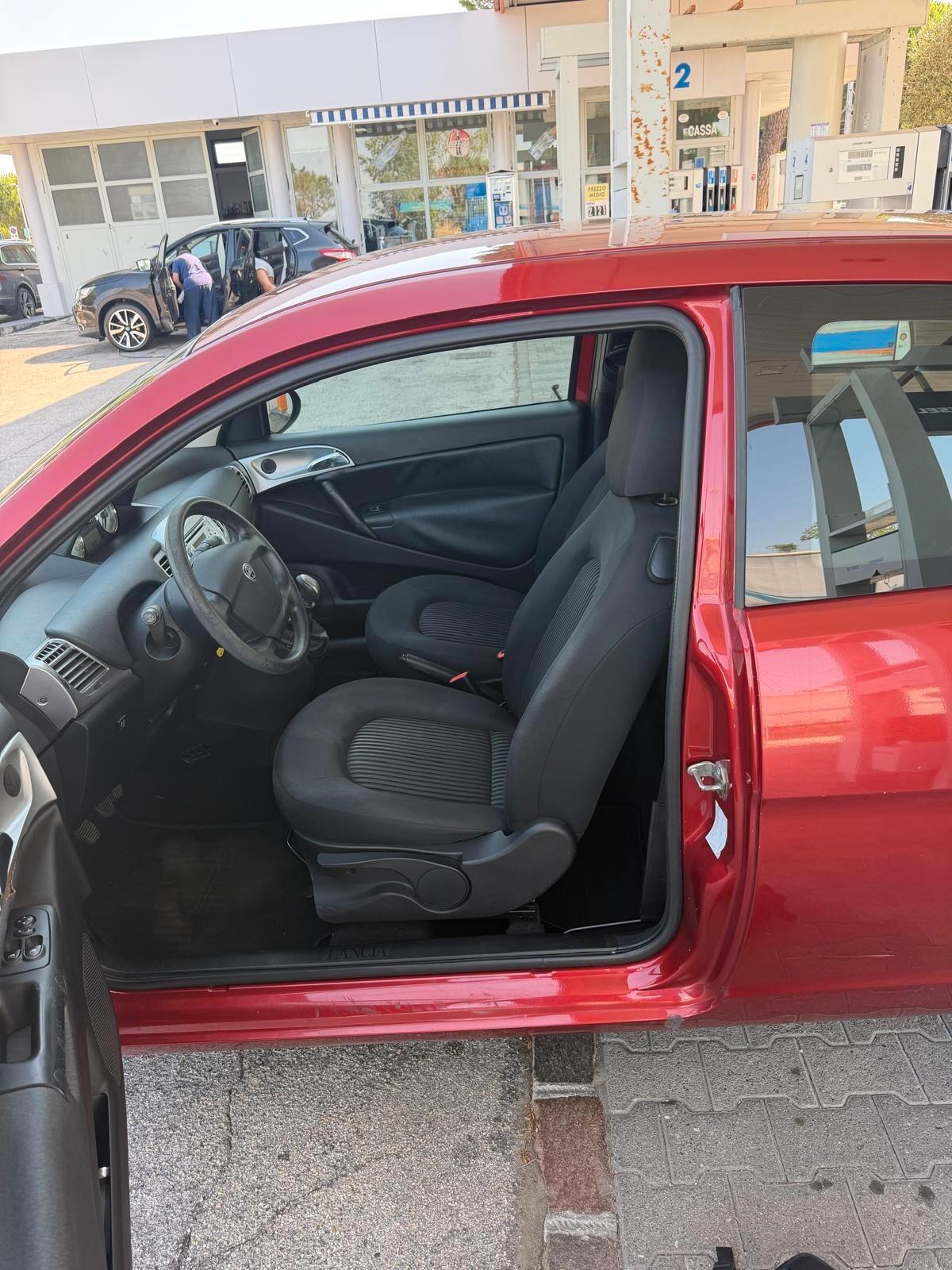 Lancia Ypsilon 1.4 Oro Ecochic GPL