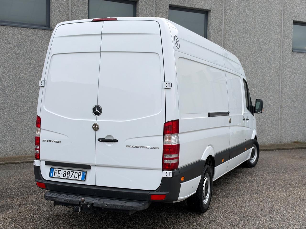 Mercedes Sprinter 319 3.0 V6 Bluetec Automatico