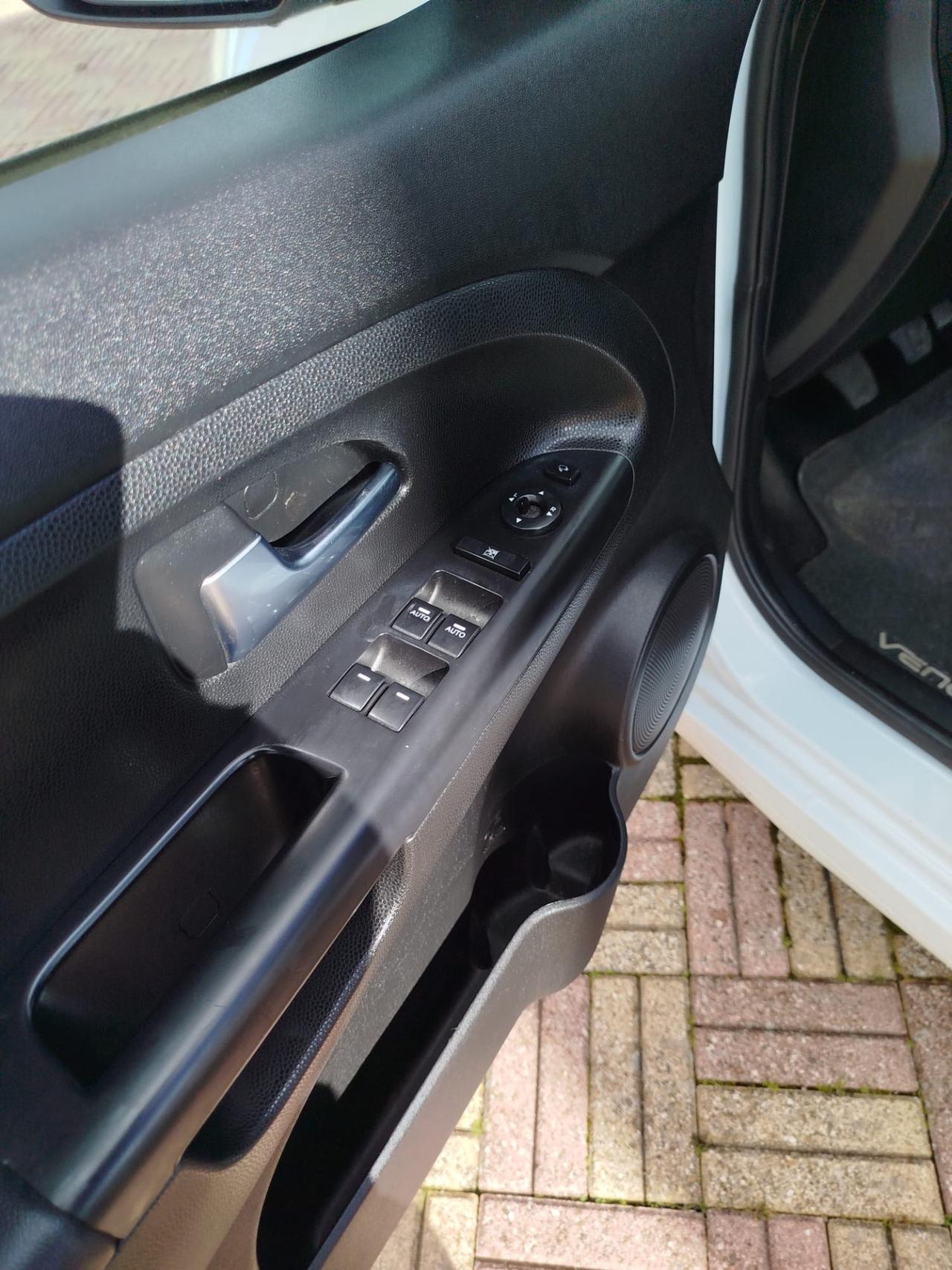 Kia Venga 1.4 CRDi 90CV Cool