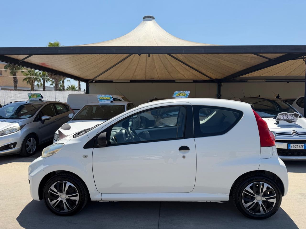 Peugeot 107 1.0 BENZINA 2012 - CLIMA, SERVOSTERZO