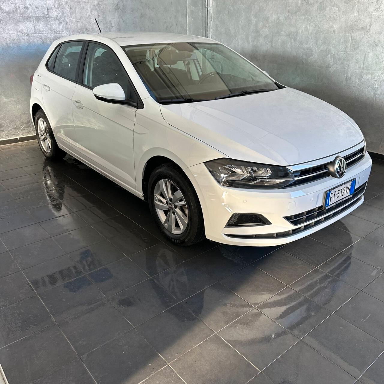 Volkswagen Polo 1.6 TDI 95 CV DSG 5p. Sport NEOPATENTATI