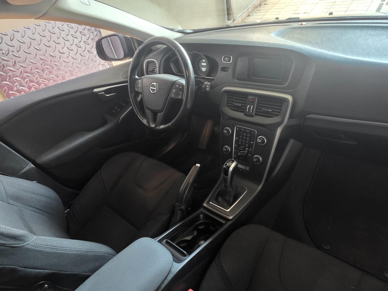 Volvo V40 D2 Momentum