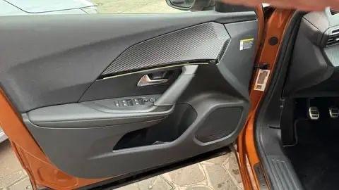 Peugeot 2008 PureTech 130 S&S EAT8 Allure