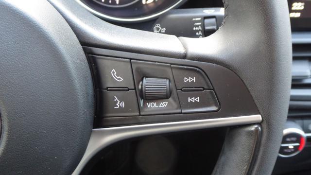 ALFA ROMEO Giulia 2.2 Turbodiesel 136 CV AT8 Business