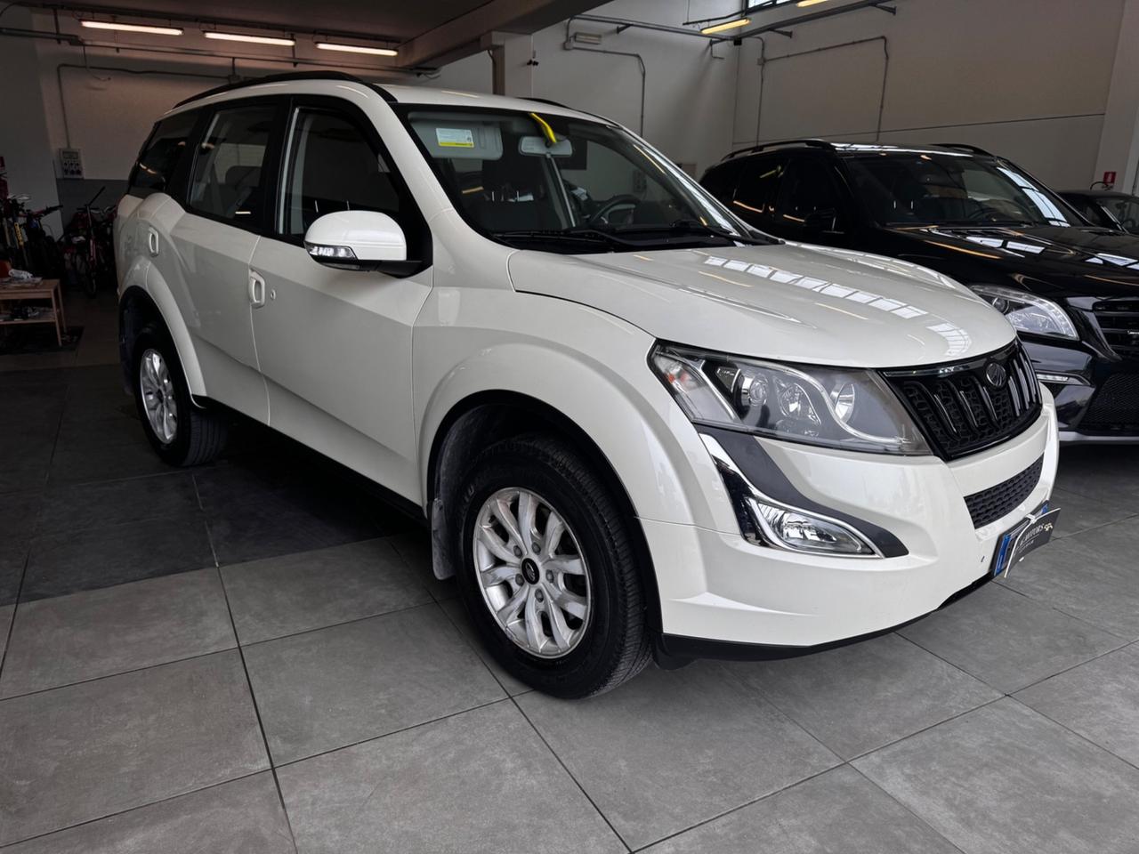 Mahindra XUV500 2.2 16V AWD W6 7 POSTI 4X4 DIESEL