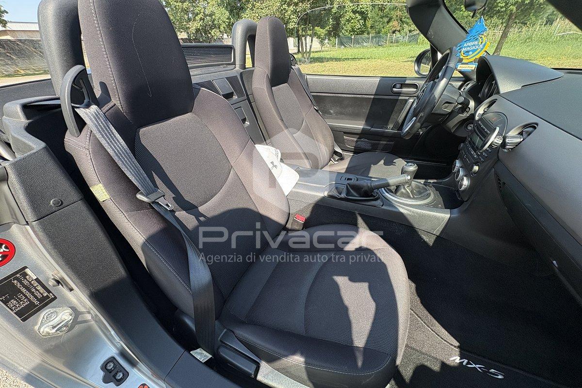 MAZDA MX-5 Roadster 1.8L Fire