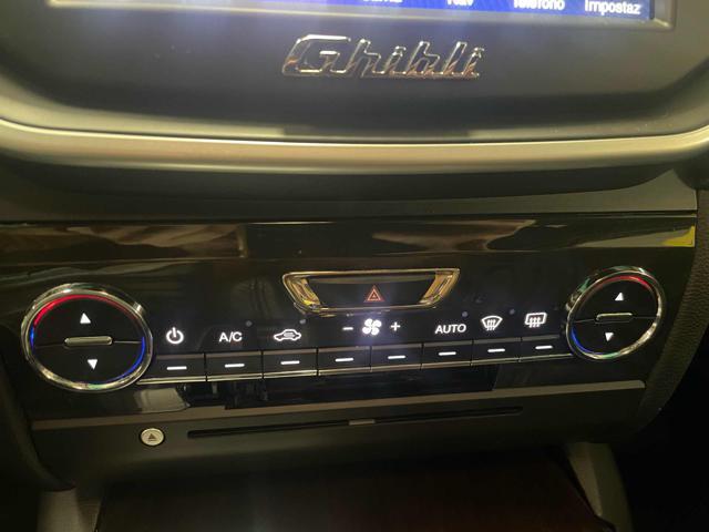 MASERATI Ghibli V6