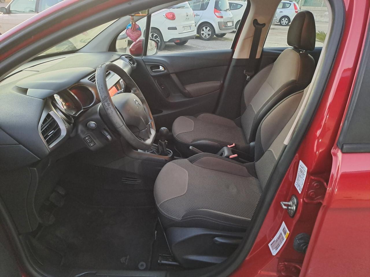 Citroen C3 1.2 benz Restayling km120.000