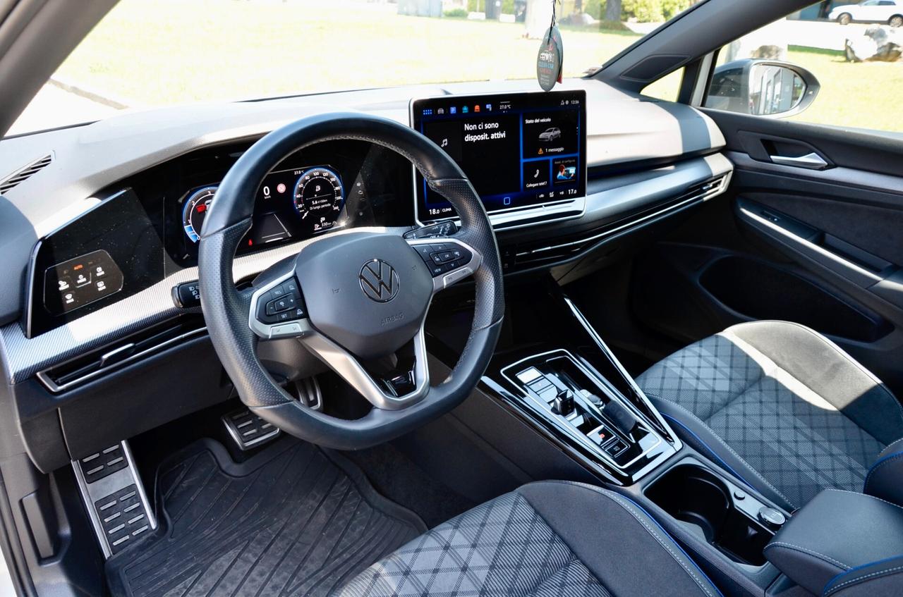 VOLKSWAGEN GOLF 2.0 TDI R-LINE PLUS 150cv DSG, UNICOPROPRIETARIO, GARANZIA VW 11/2026, UFF ITALIANA, EURO 6E, RETRO 360°, FULL LED, PERMUTE