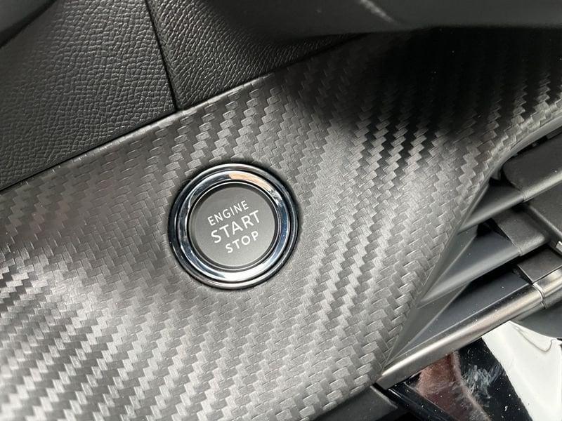 Peugeot 2008 2008 1.2 hybrid GT 145cv e-dcs6