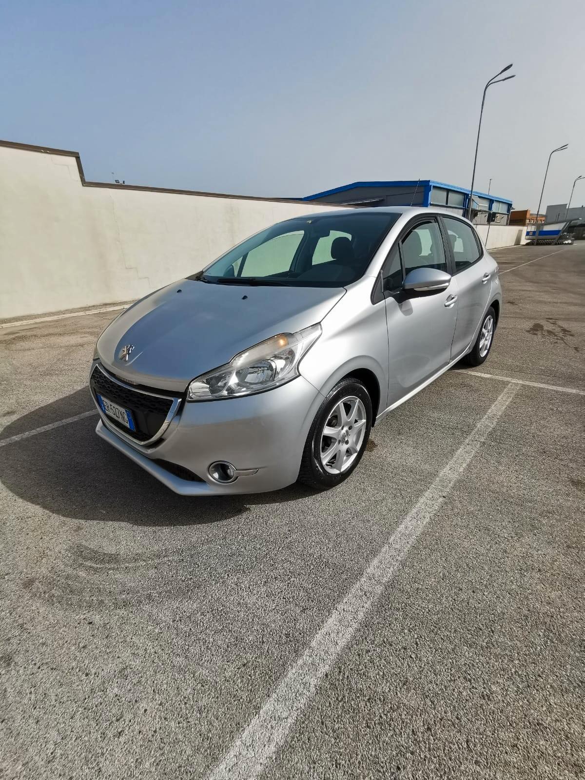 Peugeot 208 1.4 HDi 68 CV 5P. Active SUPERPREZZO