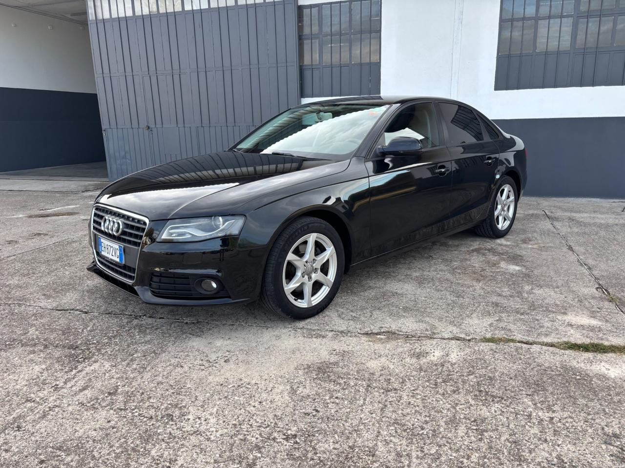 Audi A4 2.0 TDI 143CV. Garanzia, neopatentati
