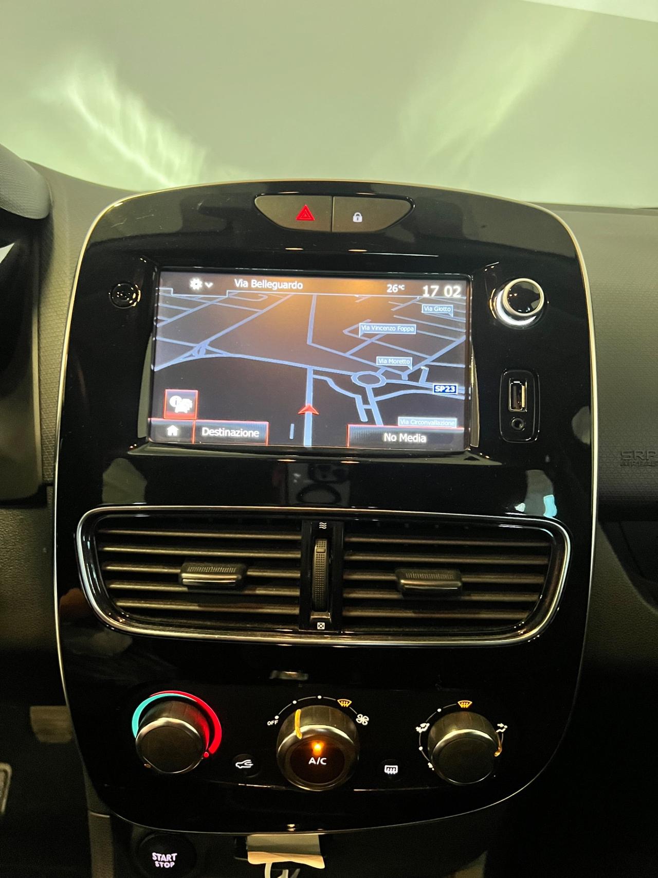 Renault Clio dCi 8V 75 CV 5 porte Moschino Zen