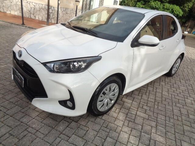 Toyota Yaris 1.5 Hybrid 5 porte Active NESSUN VINCOLO DI FINANZIAMENTO....