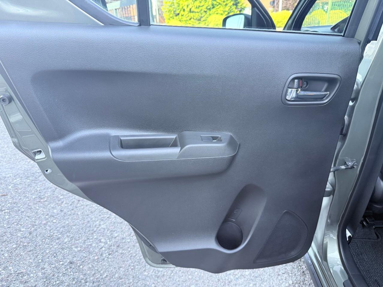 Suzuki Ignis 1.2h Top 2wd