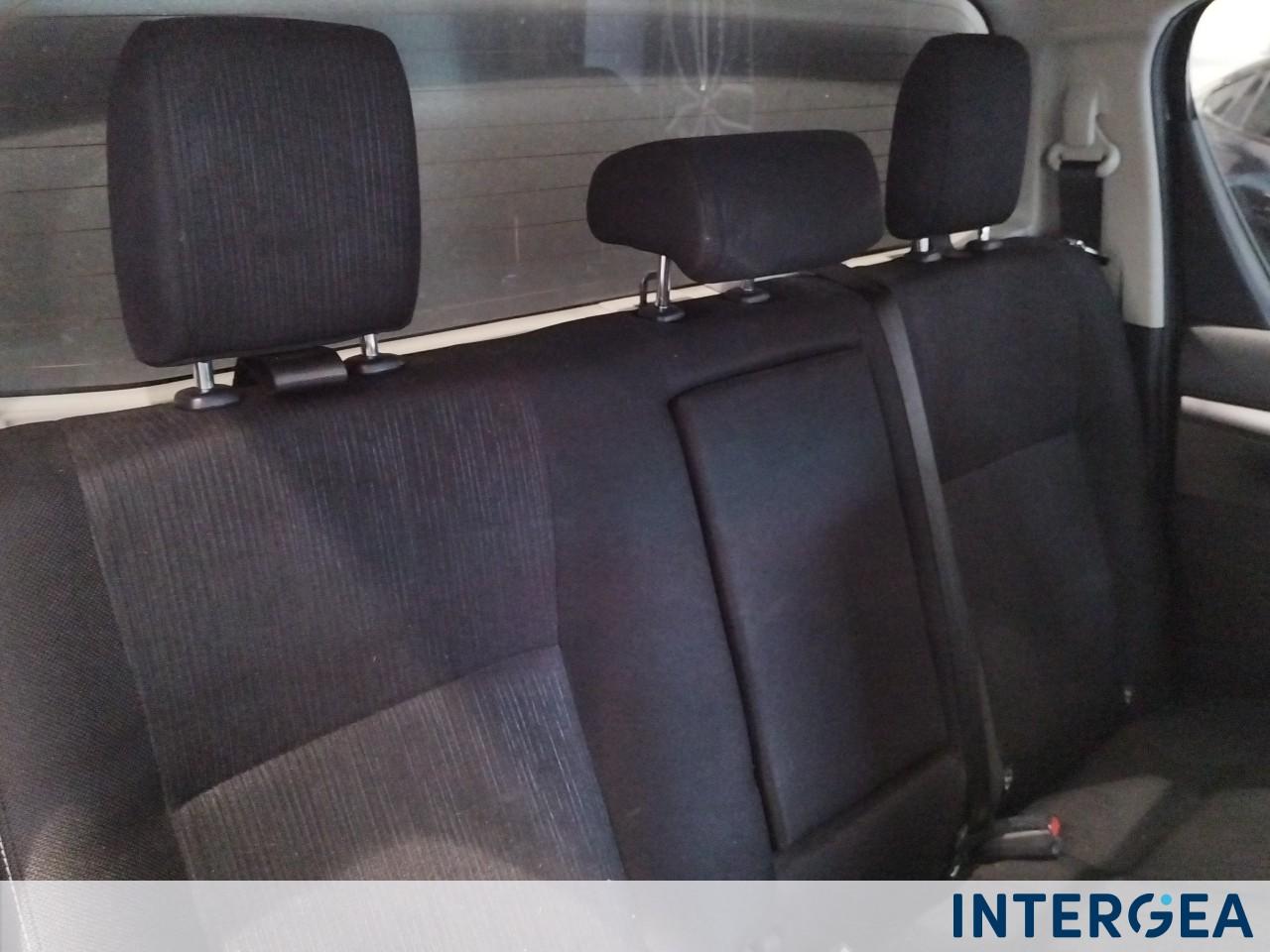 TOYOTA Hilux 2.4 d-4d double cab Comfort 4wd