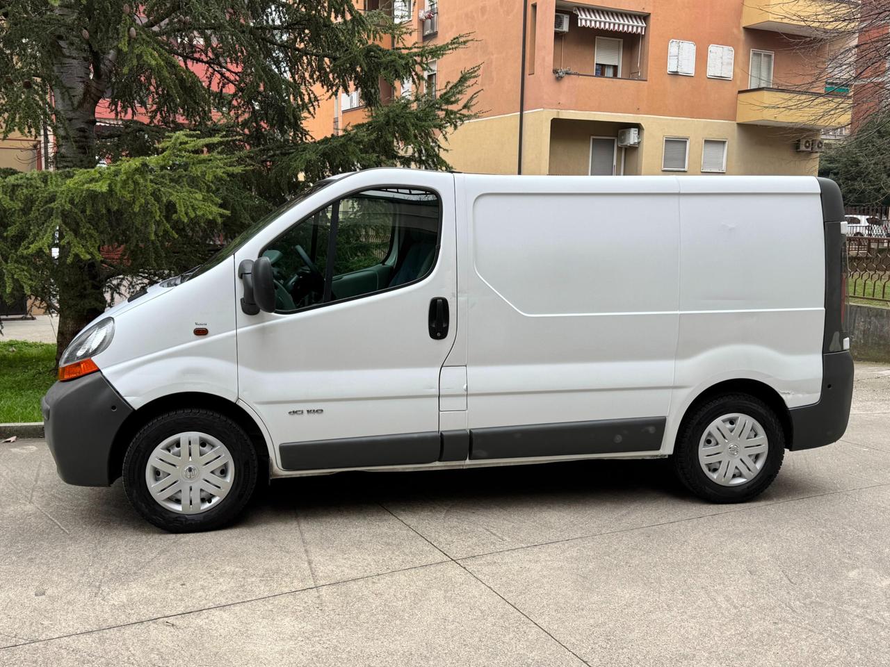 NISSAN Primastar V29 2.5 dci 140 L1H1 IVA COMPRESA