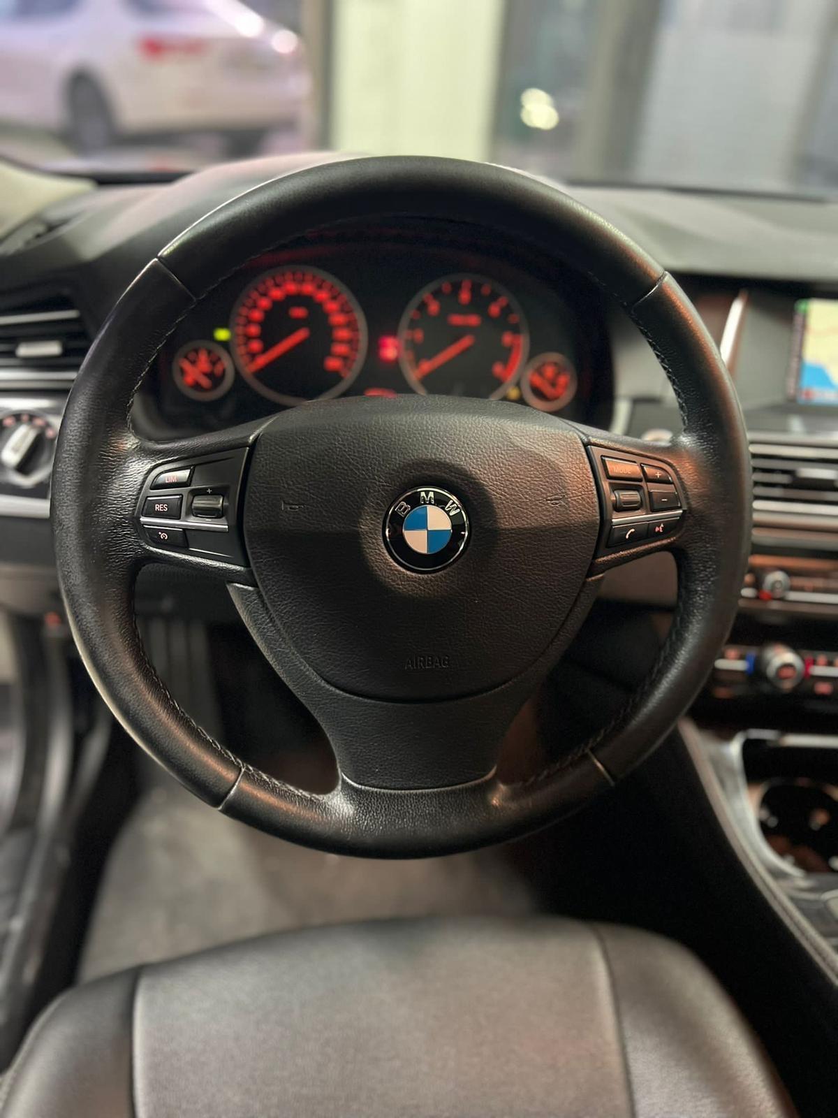 Bmw 520 520d xDrive Touring Luxury