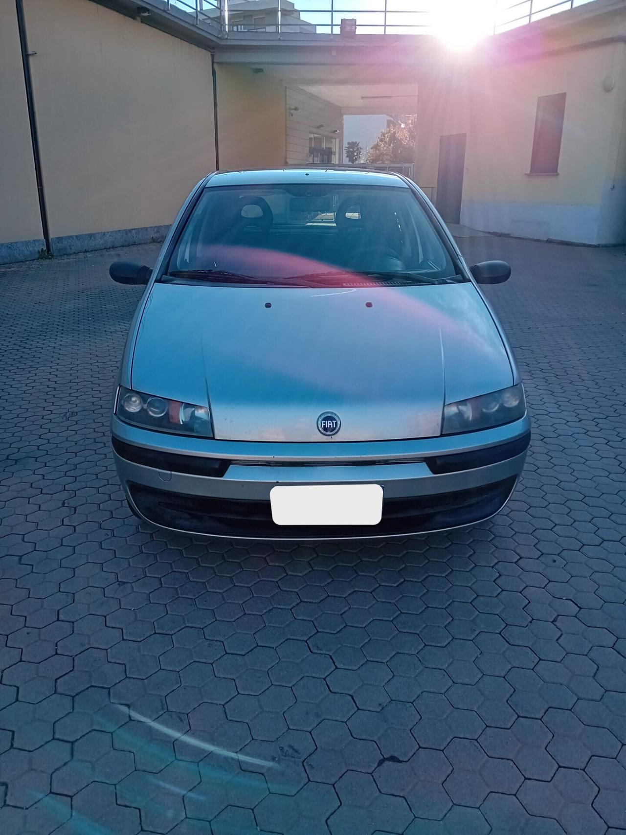 Fiat Punto 5 porte - APERTI AD AGOSTO