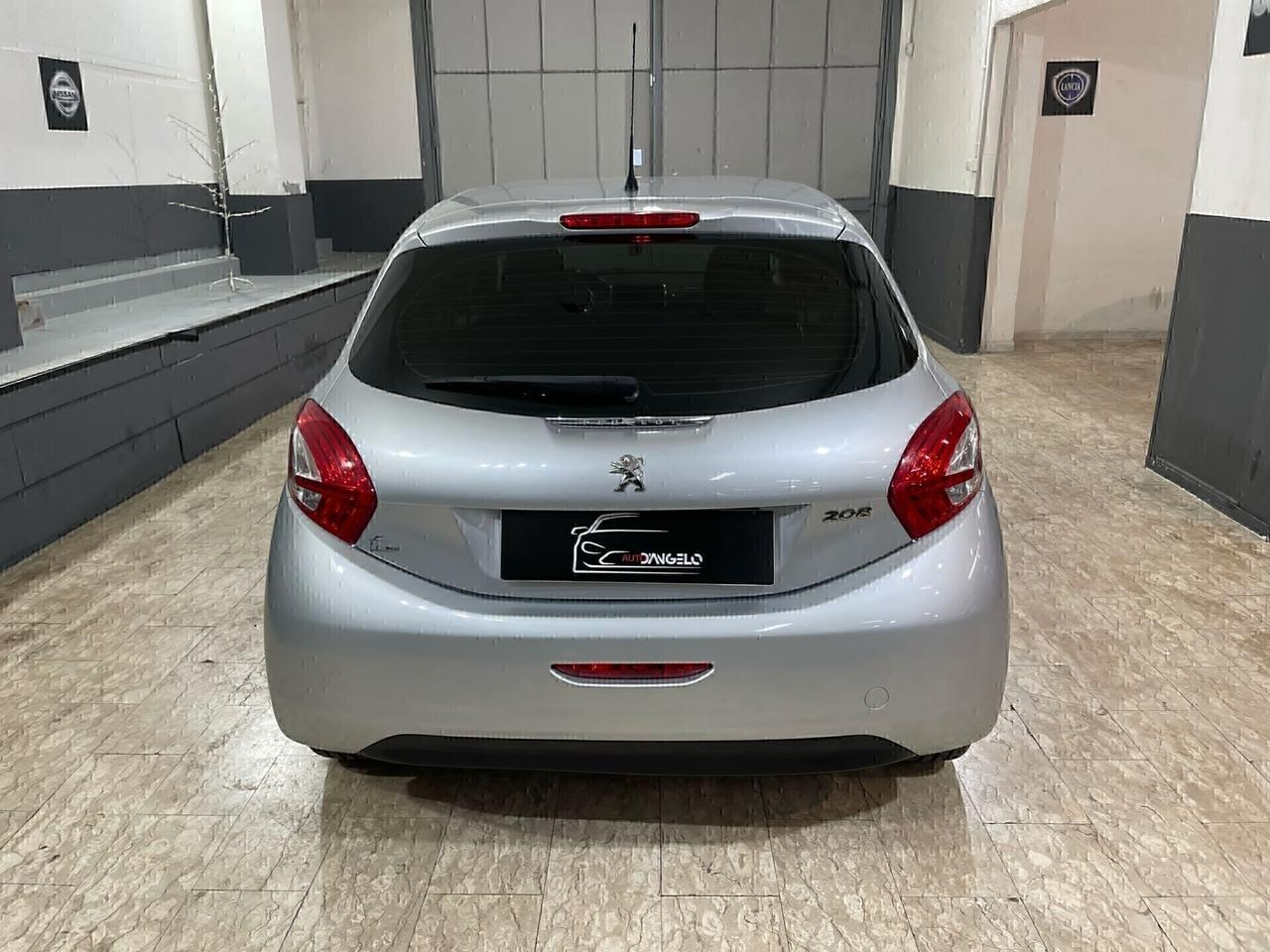 Peugeot 208 1.4 HDi 68 CV 5 porte Allure