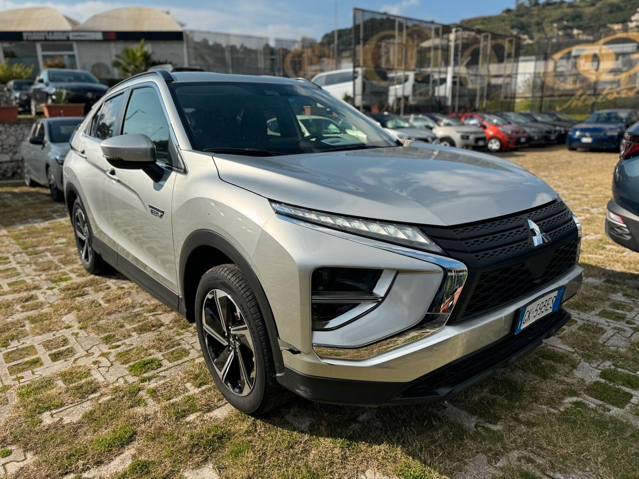 Mitsubishi Eclipse Cross 2.4 MIVEC 4WD PHEV Intense