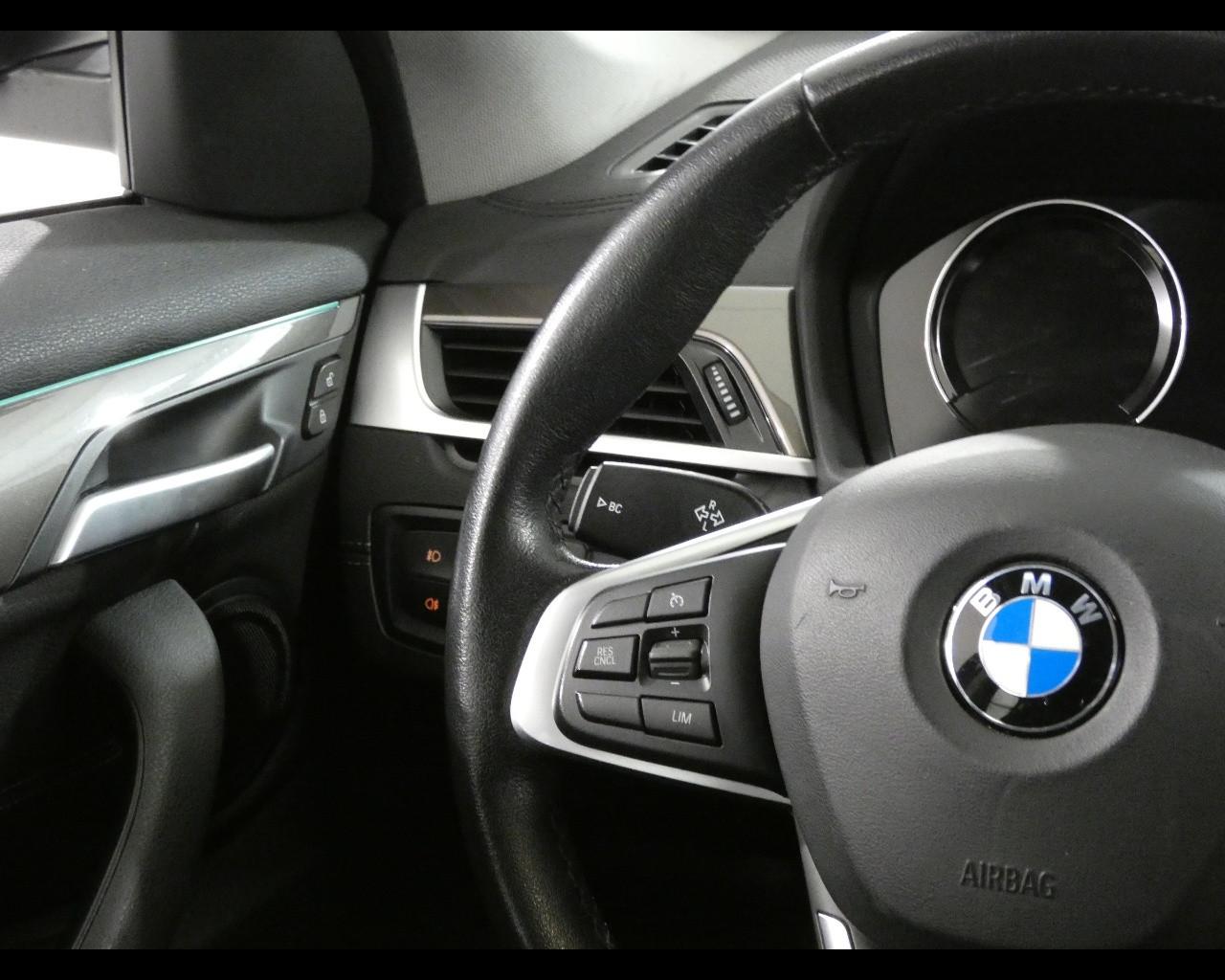 BMW X1 (F48) - X1 xDrive18d xLine