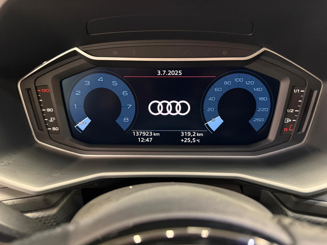 Audi A1 citycarver 30 TFSI Identity Contrast