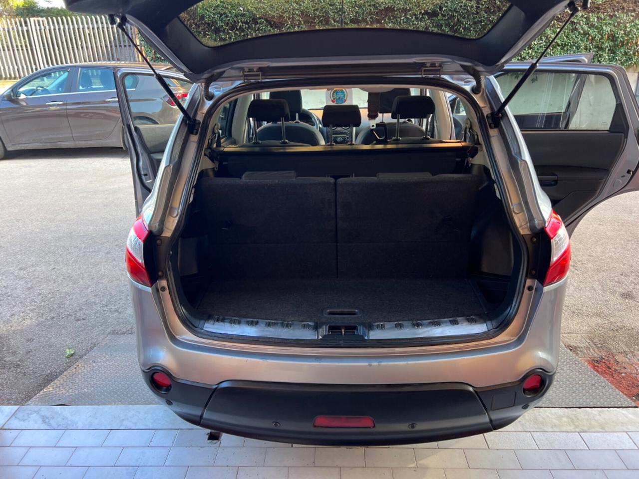 Nissan Qashqai 1.5 dCi DPF Tekna