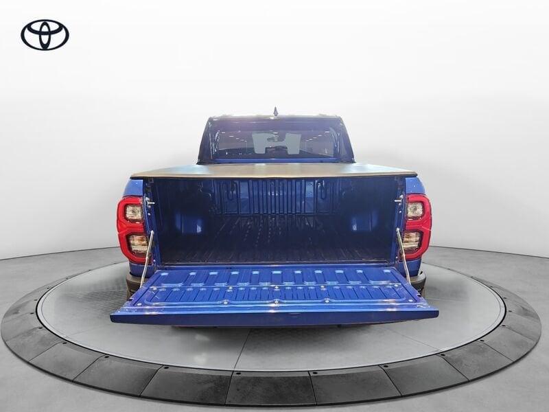 Toyota Hilux 2.8 D-4D A/T 4WD 4 porte Double Cab GR SPORT