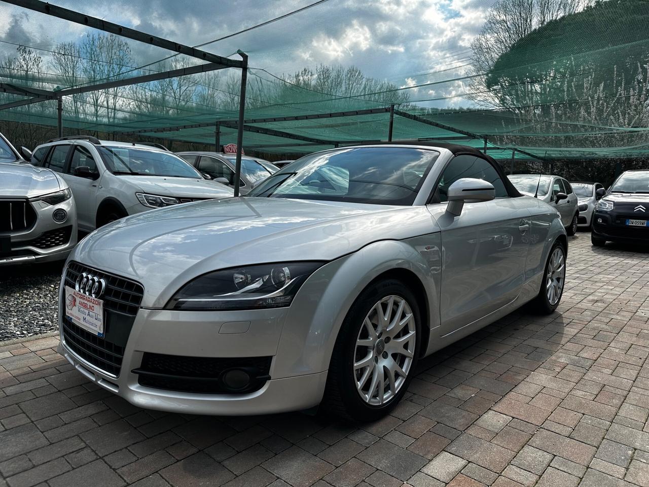Audi TT Roadster 2.0 TFSI cabrio