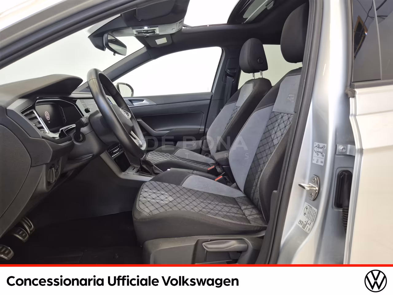 Volkswagen Taigo 1.0 tsi r-line 115cv