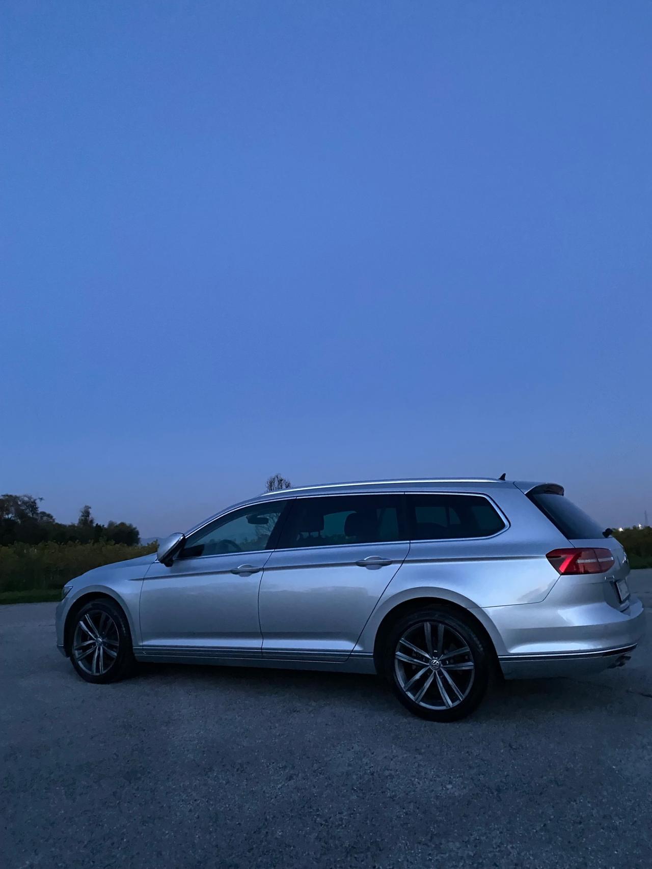 Volkswagen Passat Variant 2.0 TDI DSG Highline BlueMotion Technology