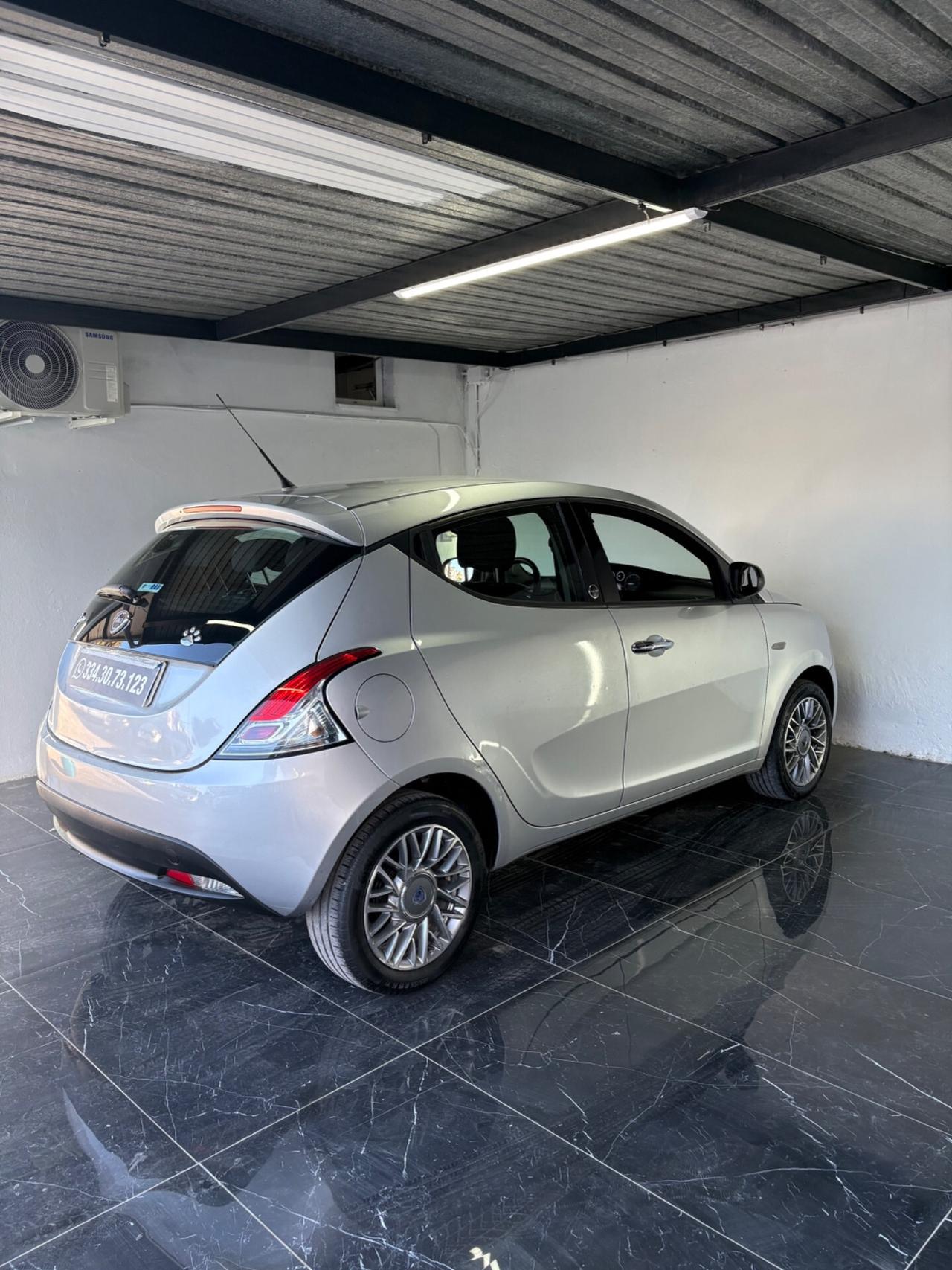 Lancia Ypsilon Gold GPL