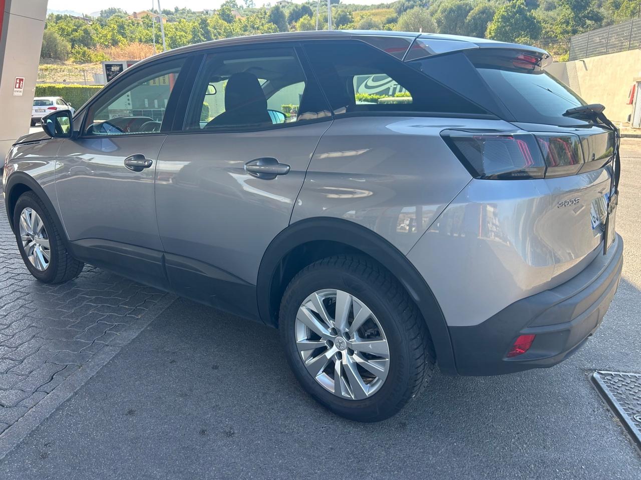 Peugeot 3008 BlueHDi 130 S&S EAT8 Allure