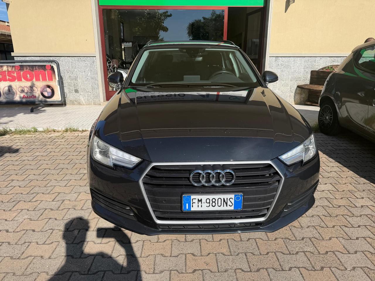 Audi A4 Avant 2.0 TDI 122 CV Business