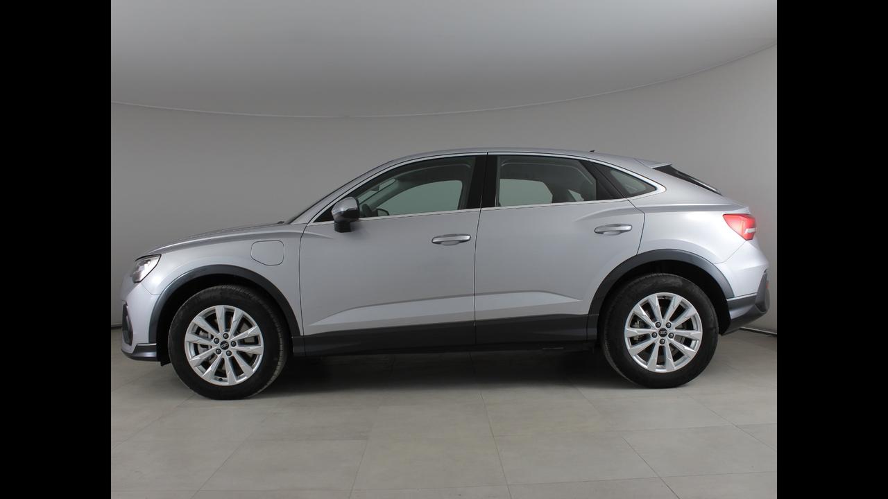 AUDI Q3 2019 Sportback - Q3 Sportback 45 1.4 tfsi e s-tronic