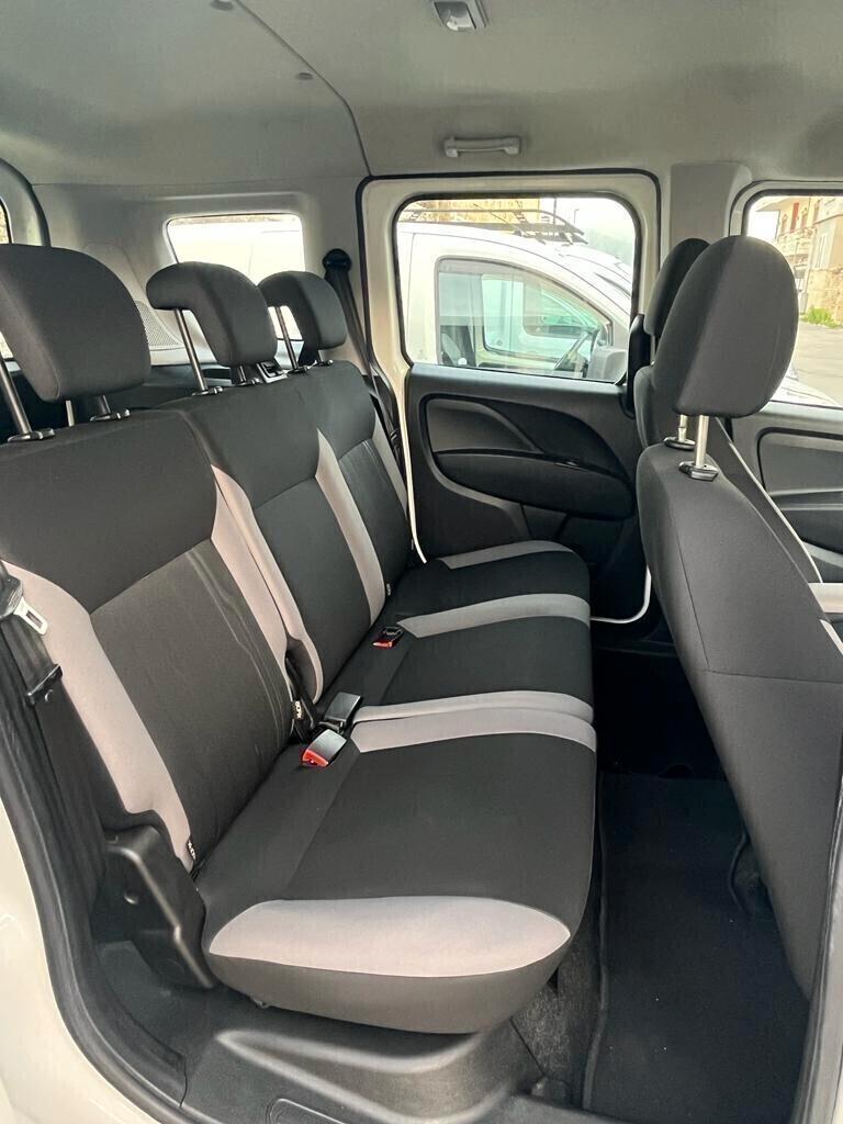 FIAT DOBLO' 1.6 105 CV ITALIANO 5 POSTI