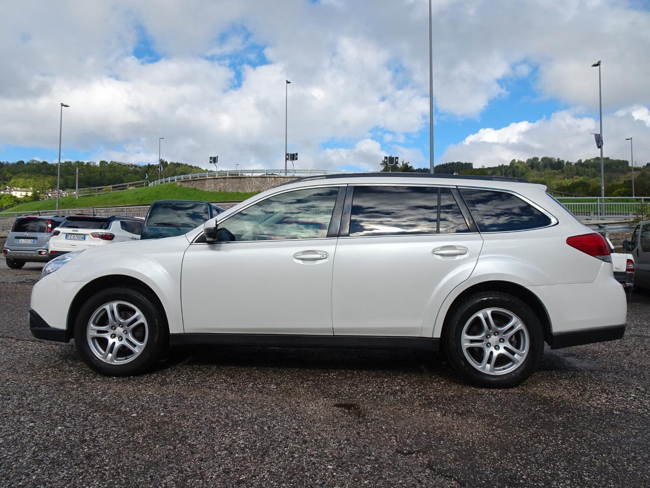 Subaru OUTBACK 2.0D Trend Limited